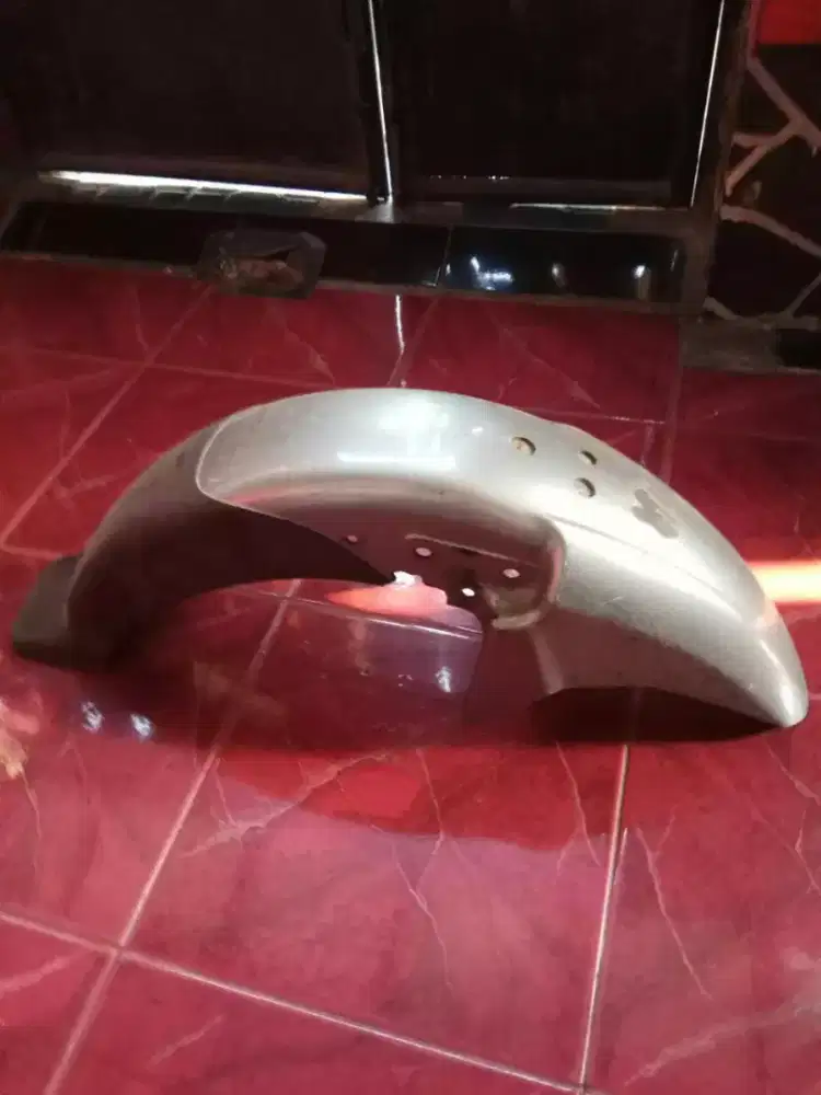 Spakbor atau Slebor Bajaj XCD 125 Original