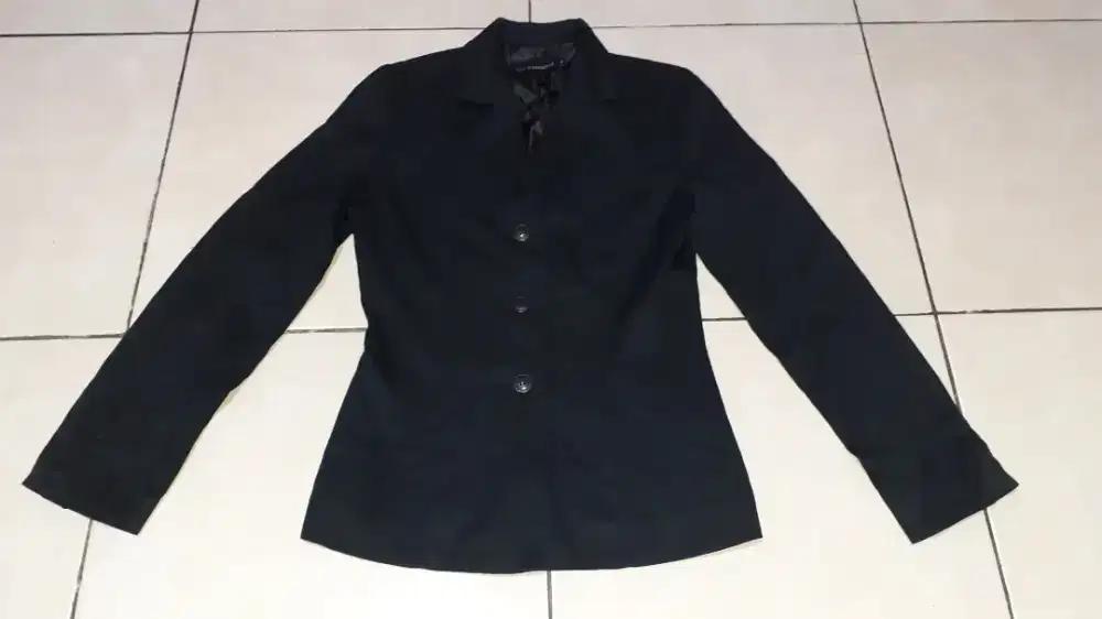 Blazer jas cewek, merk the executive, size s P65cm L40cm, bisa nego