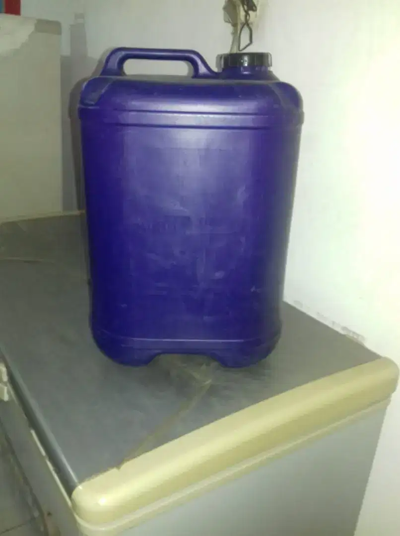 Jerigen 25 liter model  pantat monyet
