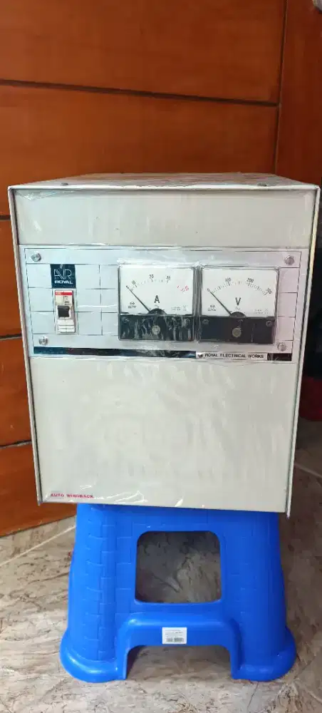 Stabilizer Royal 5kva Made in japan