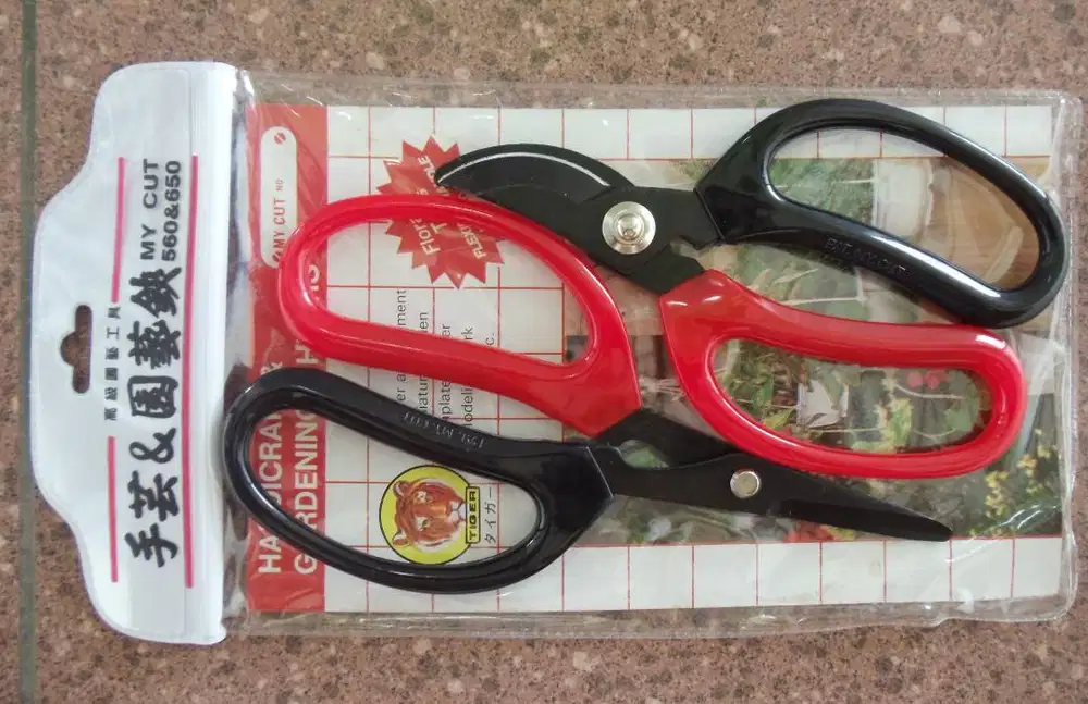 Flora Shear 560 & 650 Gunting Dahan & Daun