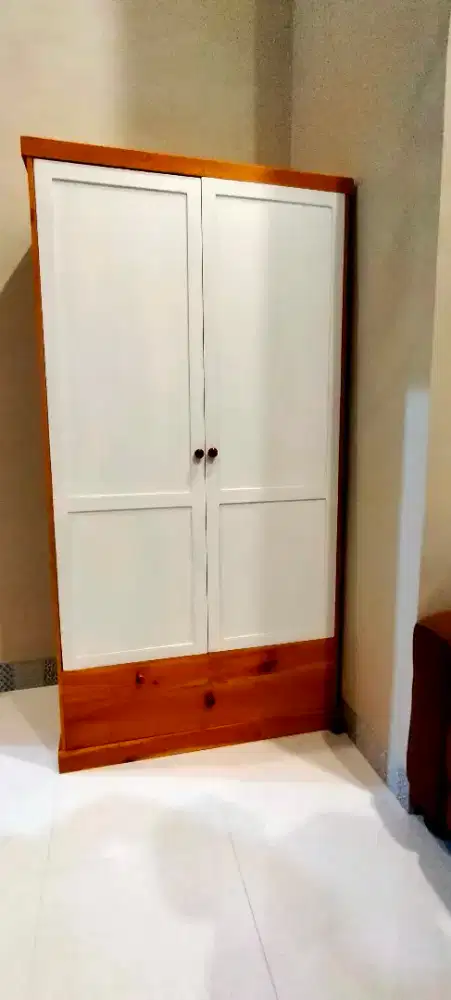 Almari mahoni pintu 2