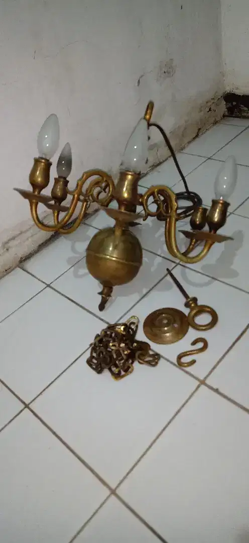 Jual cepet  lampu gantung antik