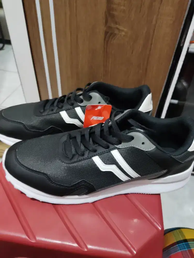 Sepatu Piero City Race