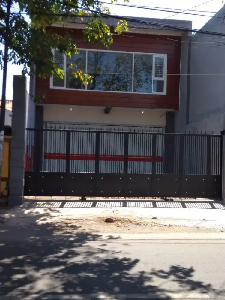 Disewakan Ruko 1,5 Lantai Jl Pahlawan