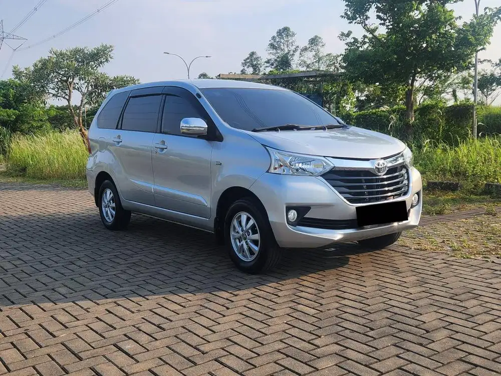 Menjelajah Pasar Bekas: Mengupas Tuntas Toyota Avanza 2017 di OLX