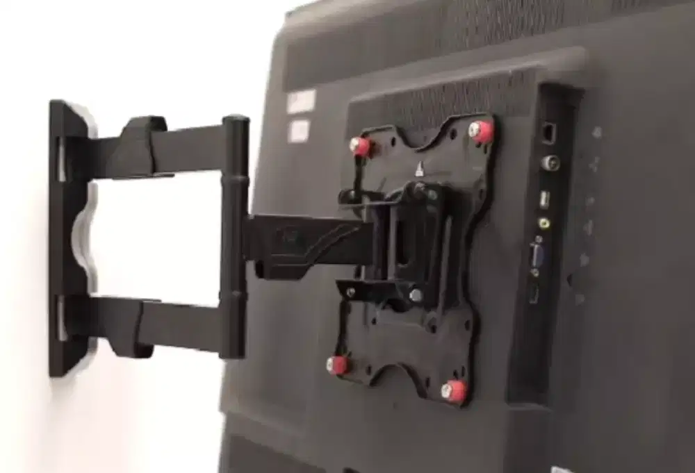 Bracket TV swivel + pasang