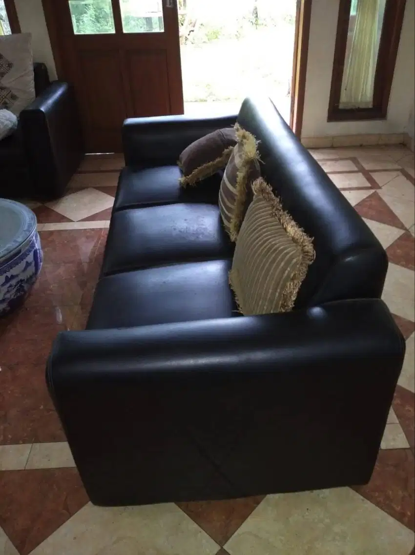 dibeli sofa tamu dan kursi tamu