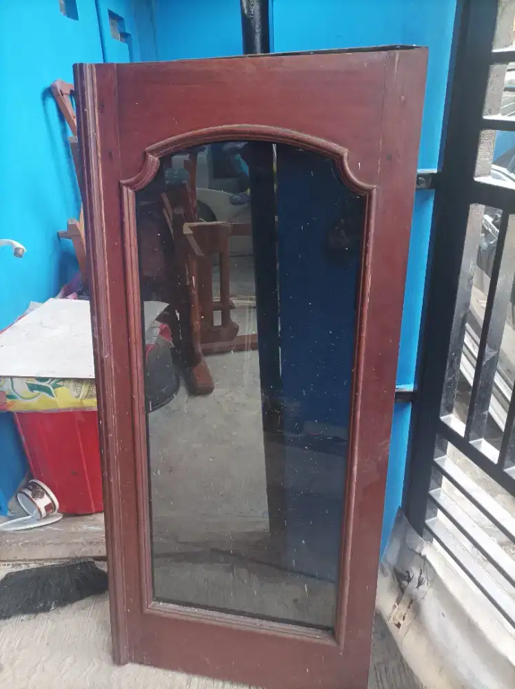 Jendela kayu kamper tebal 4cm kaca riben dengan  profil mewah