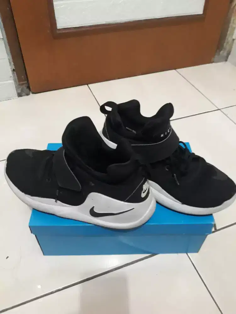 Sepatu Nike Ori uk.42/43