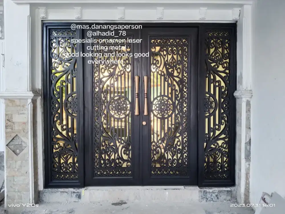 Best Seller : Pintu Rumah Klasik Laser cutting metal