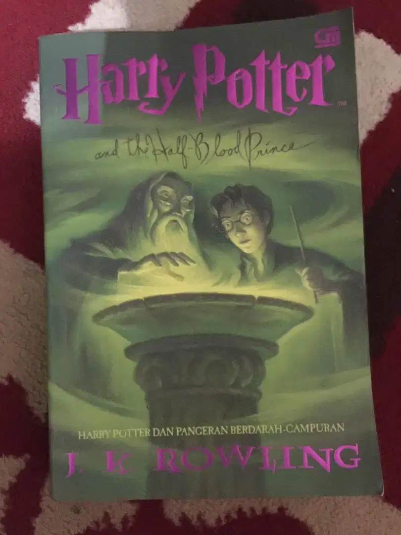 Novel Harry potter koleksi pribadi