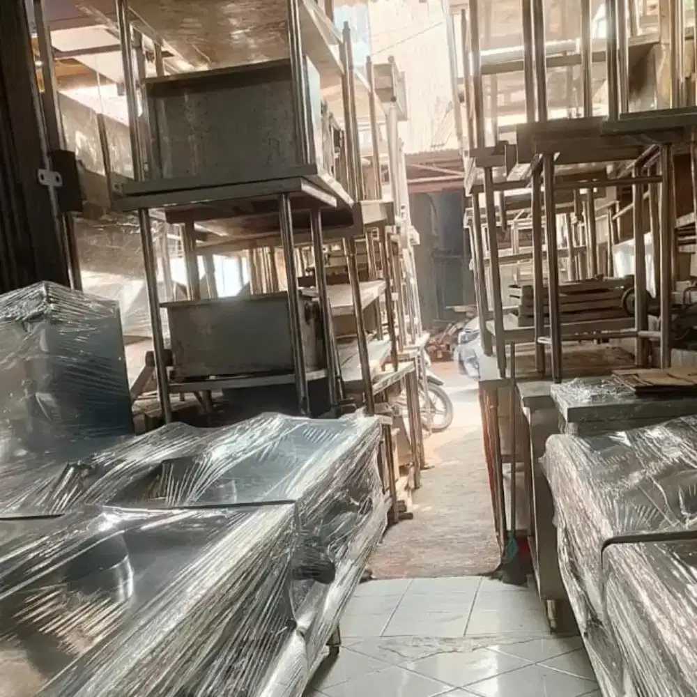 Peralatan resto bekas (kitchen equipment)