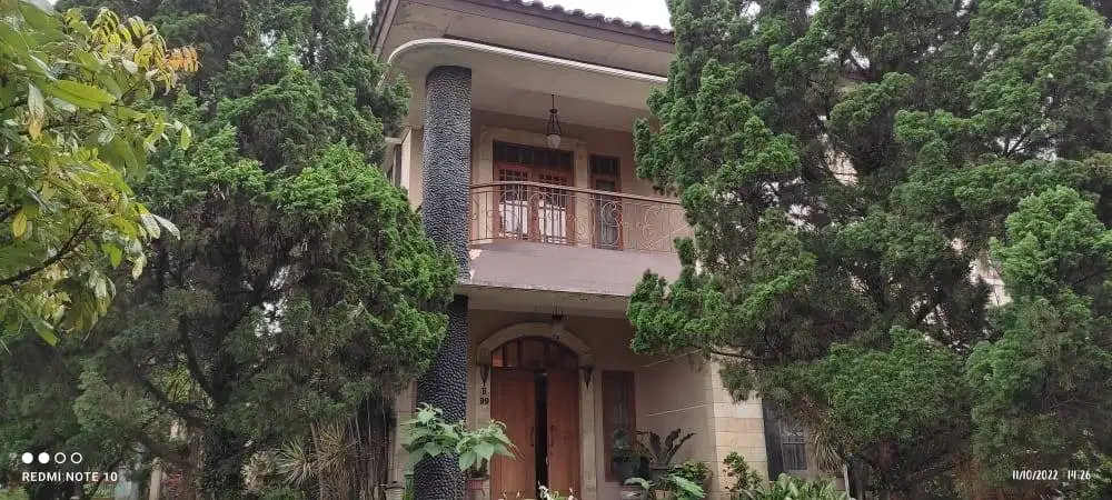 DIJUAL RUMAH (HOOK) 2 LANTAI DI KAWASAN PERUMAHAN PRV BANDUNG