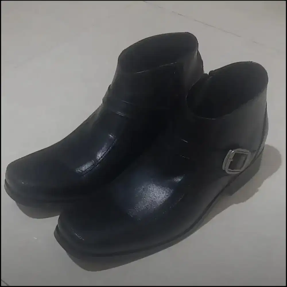 Keeve Sepatu Boot Peninggi Badan tambah 7 cm - size 40