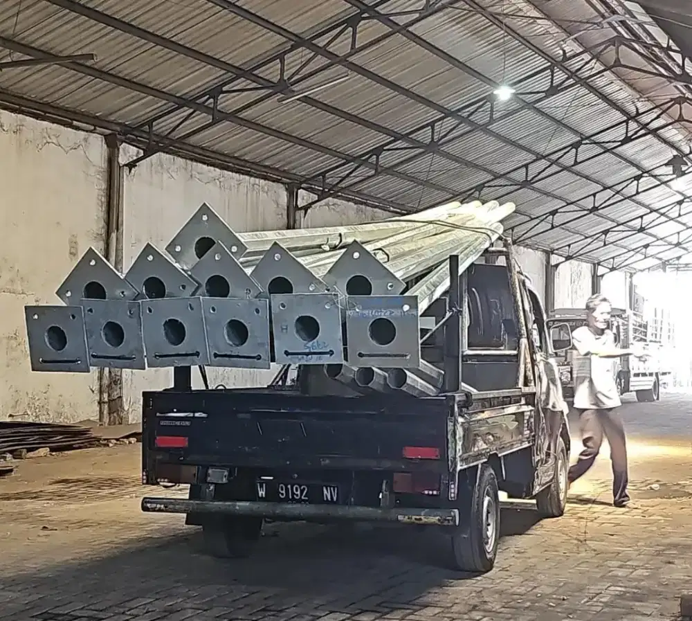 Jual Tiang PJU Oktagonal monopole, ornamen, Single dan double Parabola