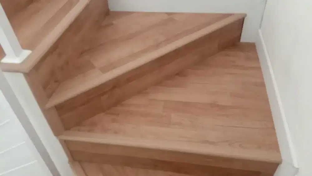 Lantai kayu vinyl anti rayap