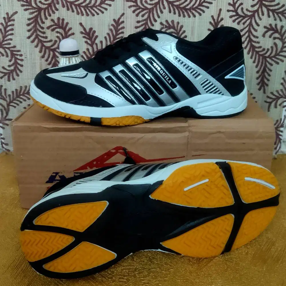 Sepatu Badminton Lokal Airquilla