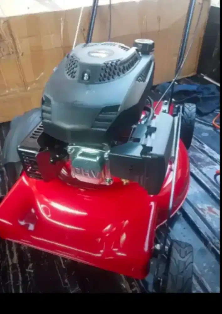 (RUMAH TEKNIK JOGJA)Pemotong rumput model dorong merk TASCO