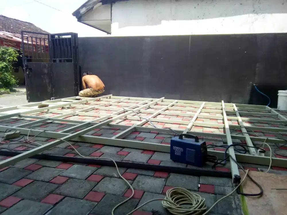 Lowongan Kerja tukang Las - Helper, Baja Ringan, Konstruksi, Aluminium