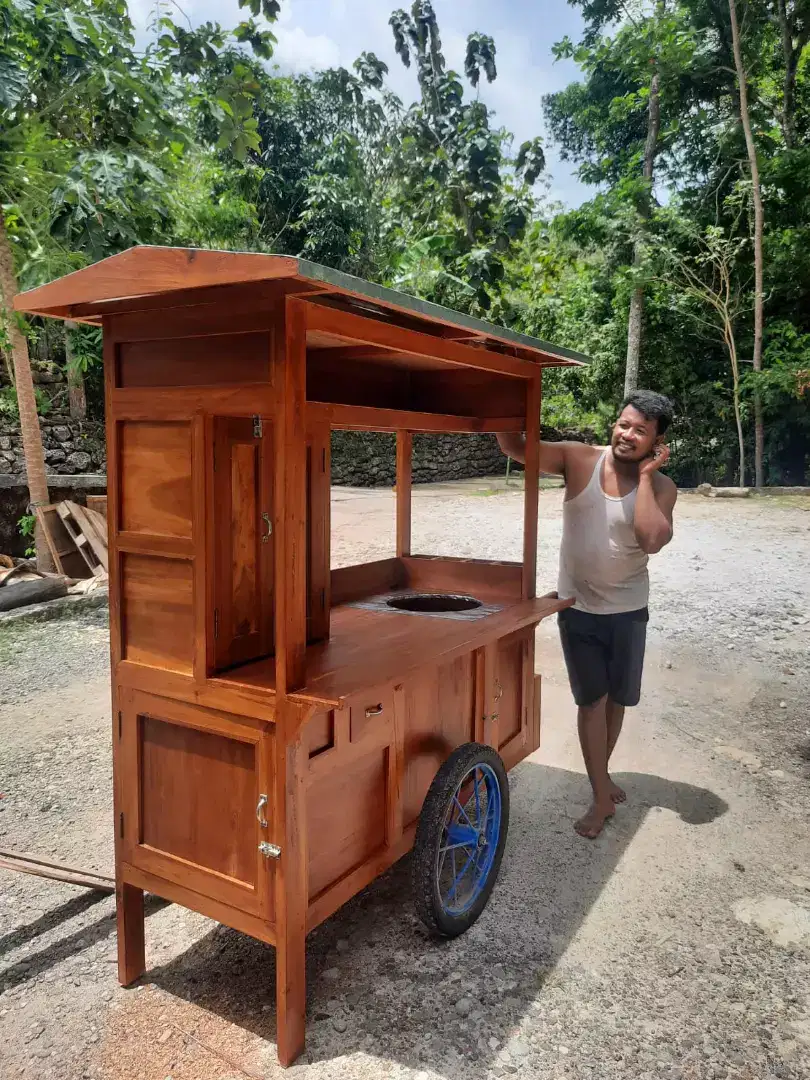 Gerobak grobak mie ayam dorong