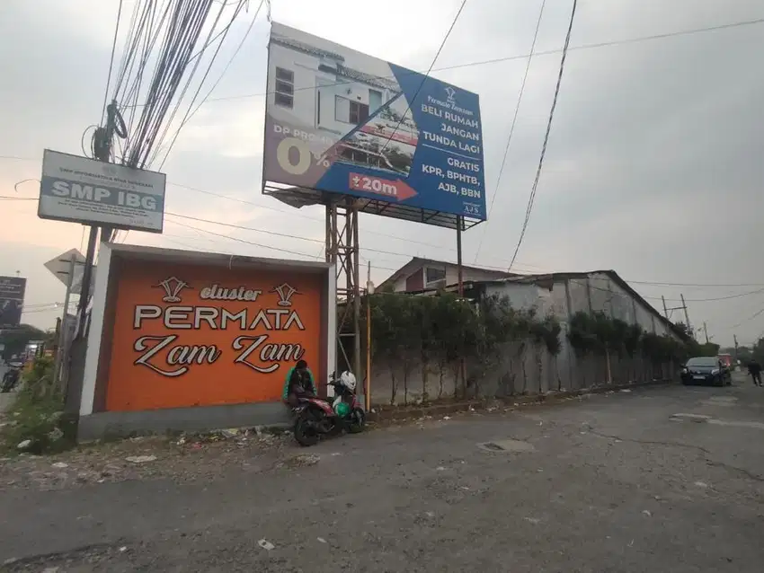 Disewakan Gedung Bangunan Komersil di Jln Raya Ciomas