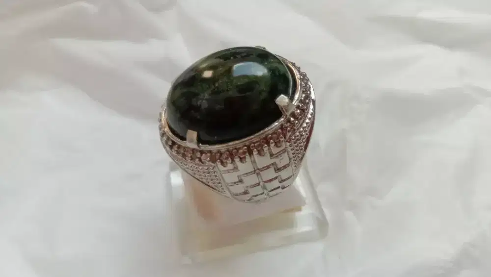 Batu cincin Black Jade