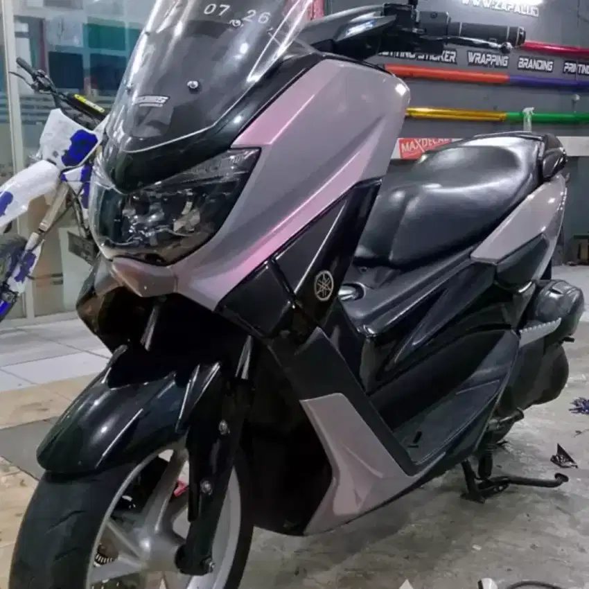 STIKER WRRAPPING MOBIL MOTOR