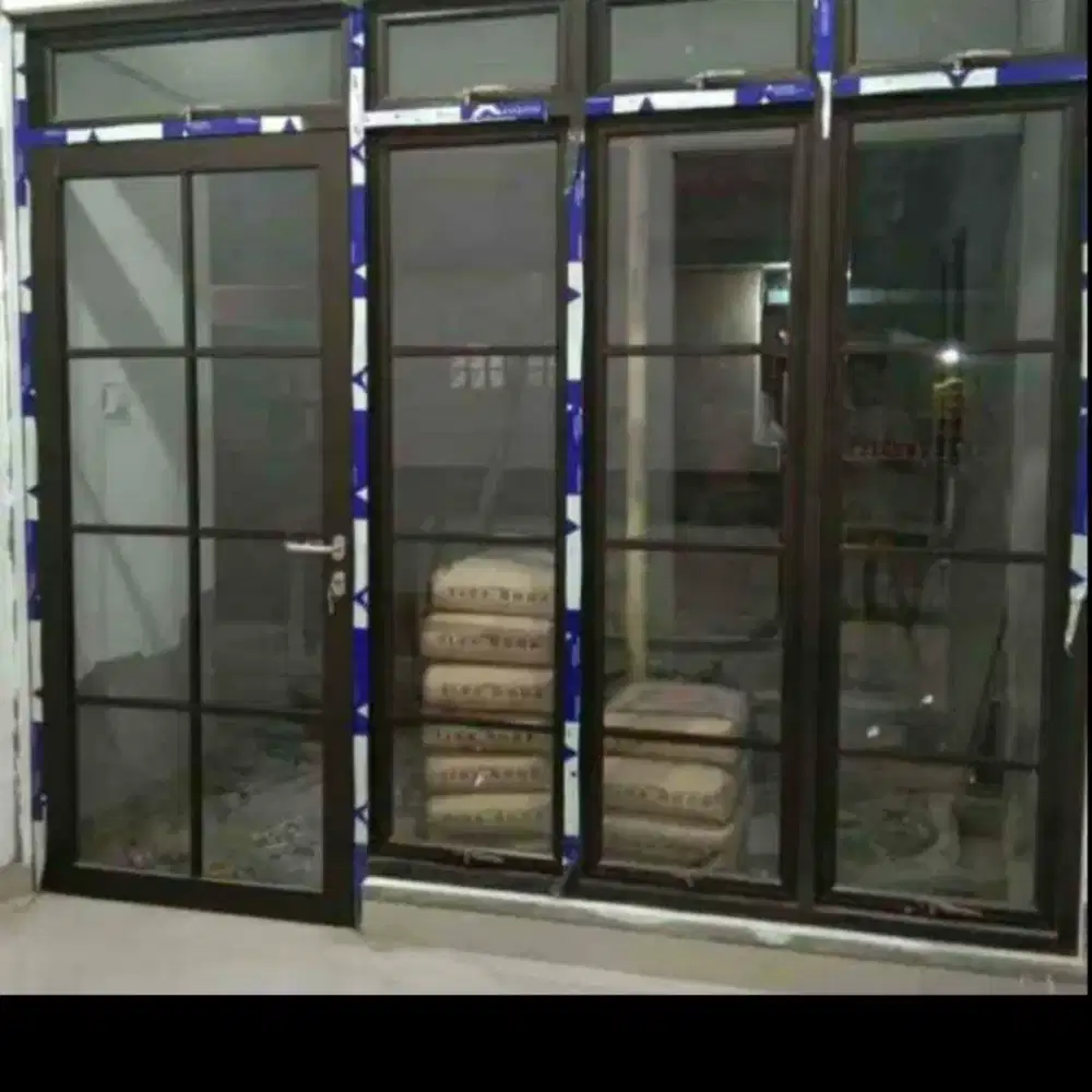 Jual kusen pintu satu dan pintu dua dari bahan aluminium dan kayu