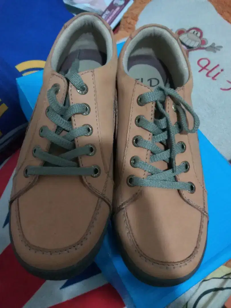 Sepatu size 43 fladeo