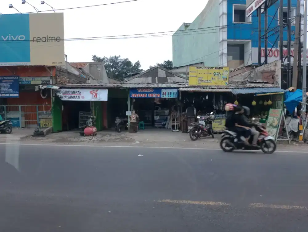Dijual cepat BU kios lokasi strategis jln Raya Jakarta Bogor km 53