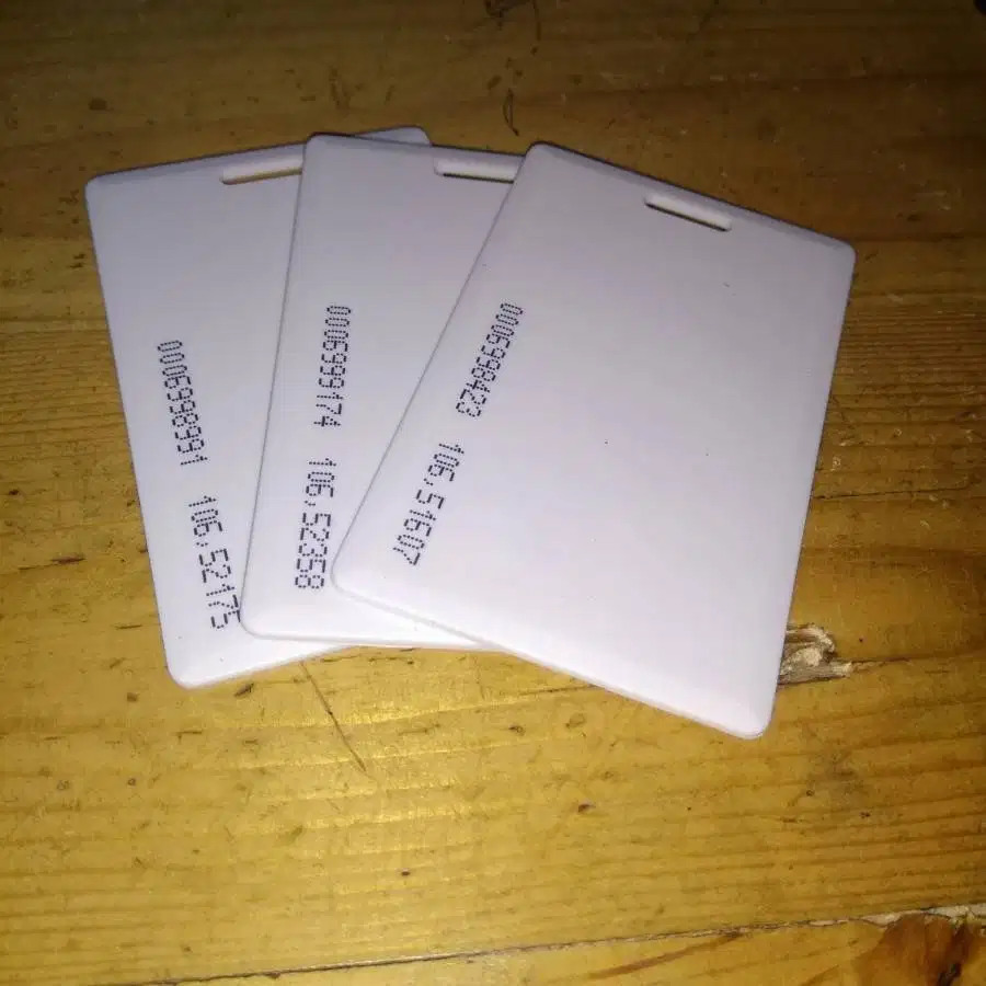 kartu access proximity 125khz lubang