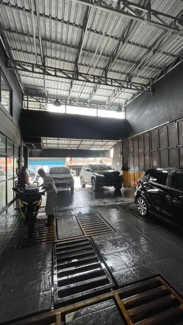 Karyawan Car Wash ( Pencucian Mobil )