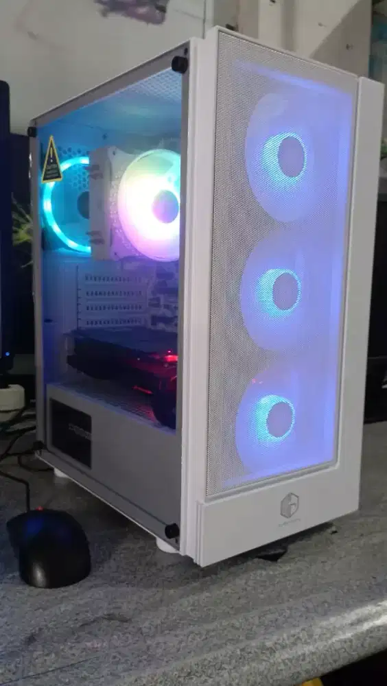 Asus STRIX Core i7 8700 Z370 RAM 16gb RTX3050 RTX2060 psu 700W