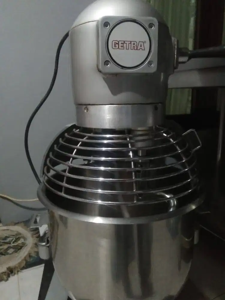 di beli ac, mesin2, ex bakery, dinamo, ex pabrik,dll