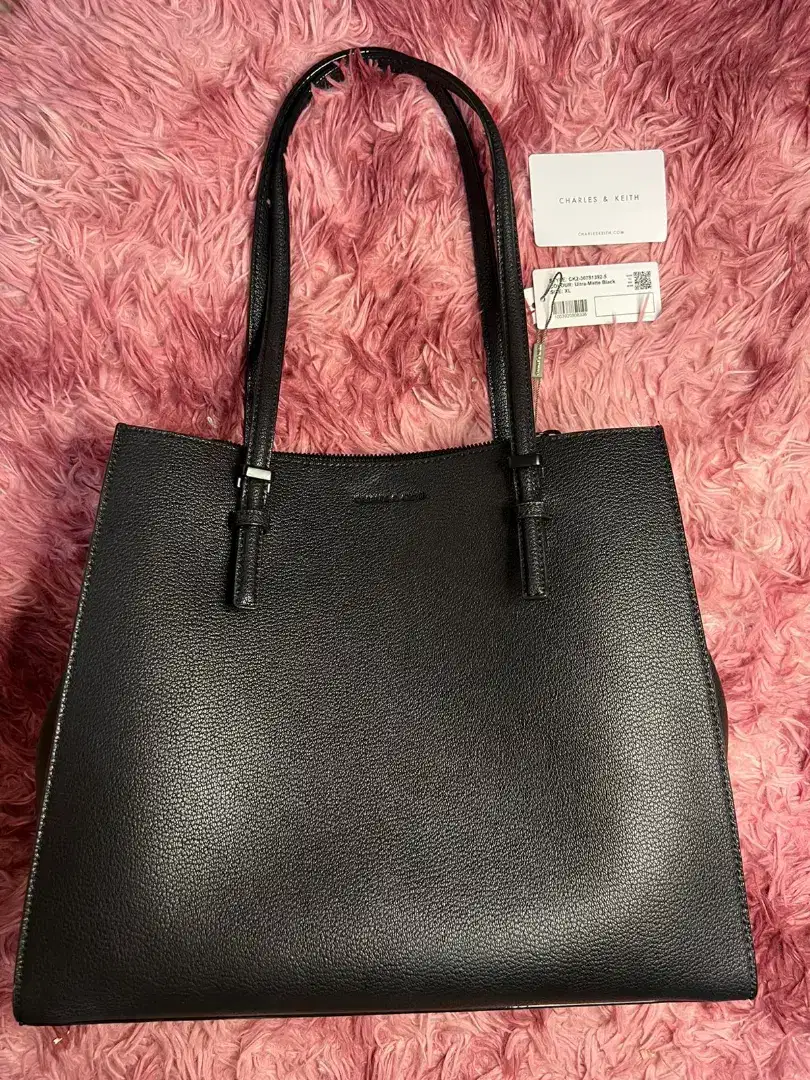 TAS CHARLES & KEITH ORIGINAL-UNISEX