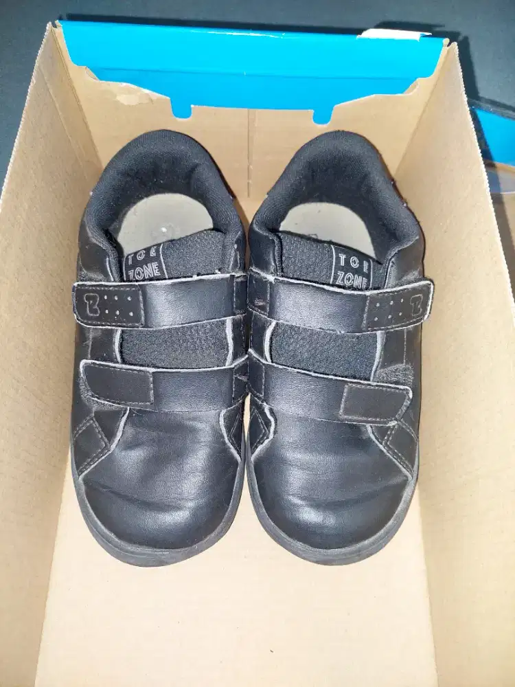 Sepatu Anak Toe Zone ukuran 13 (UK 12 EUR 31) umur 3-5 tahun