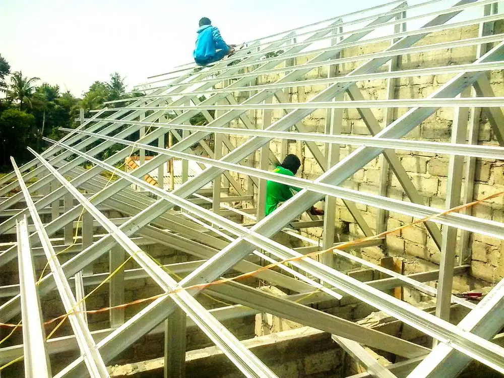 Pemasangan Baja Ringan