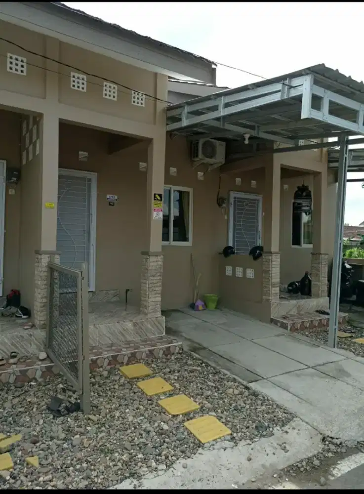 Disewakan per 3 bln Rumah syariah fasilitas  lengkap AC. 2 kmr