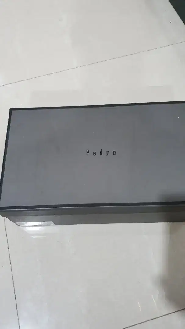 Sepatu pedro original,beli gak jadi pakai
