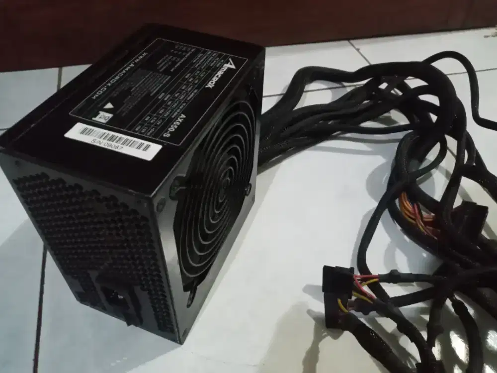 POWER Supley AMACROX AX650-S 650W.