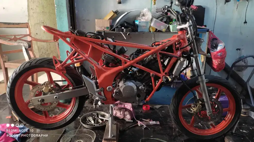 Vleg & body motor