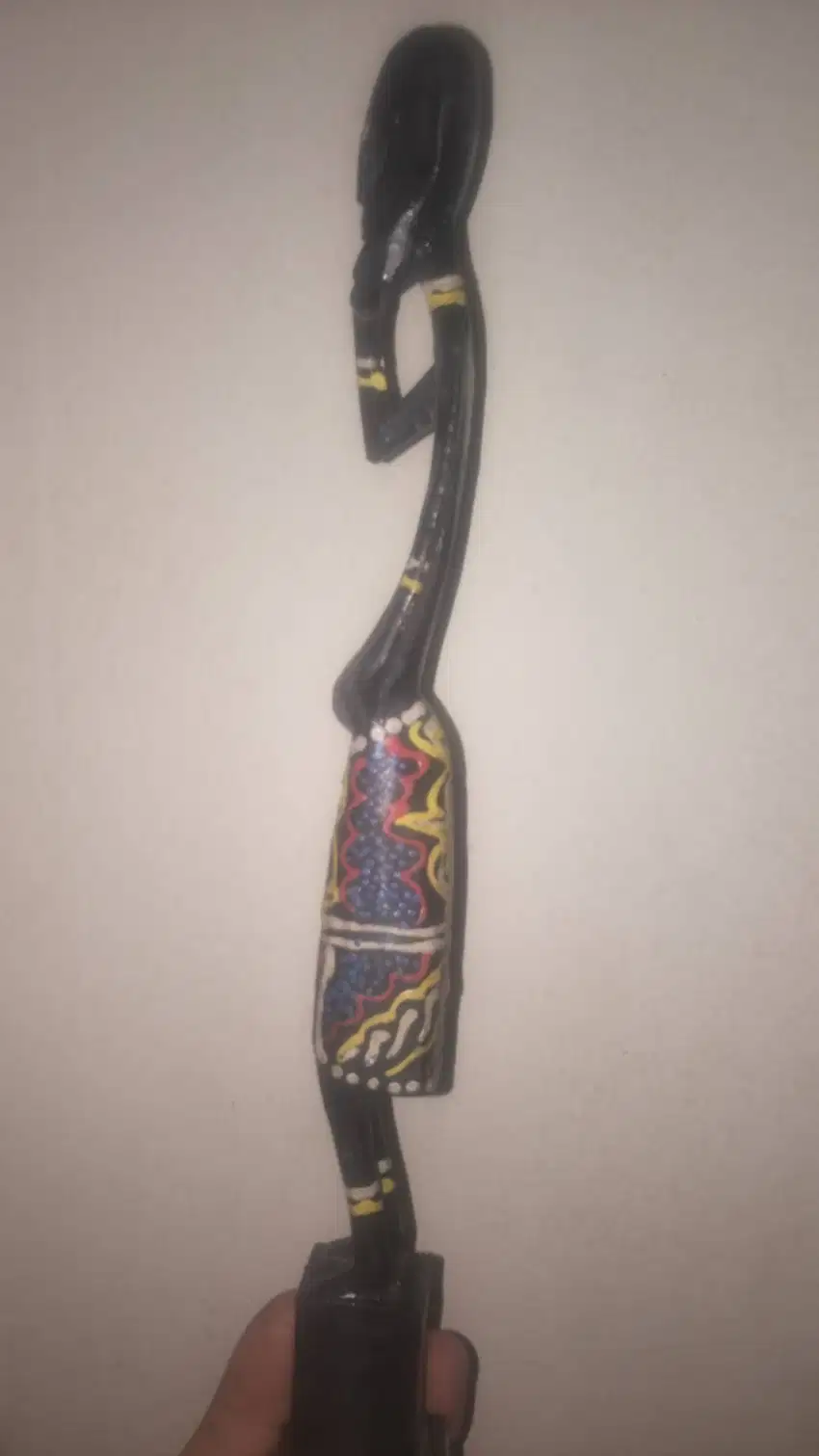 WOOD STATUE FROM KALIMANATAN RARE.