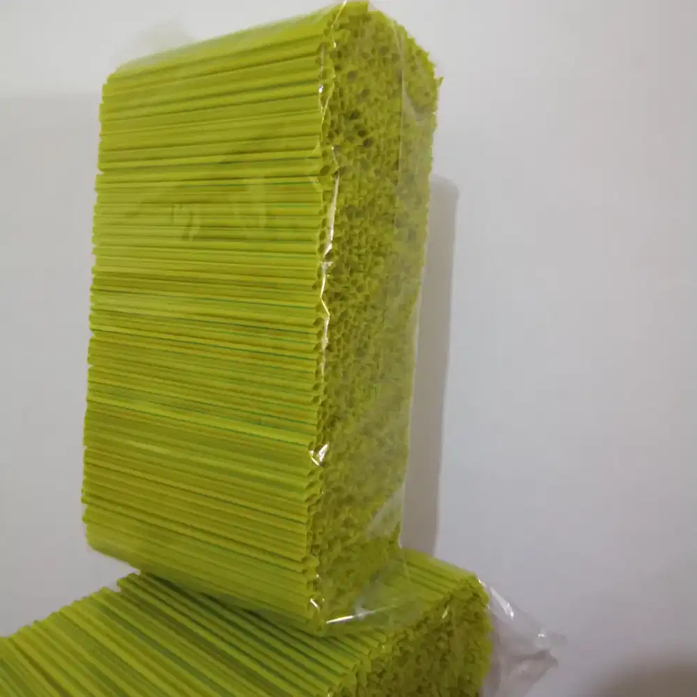 Sedotan plastik tongji (1pack ±700gr)