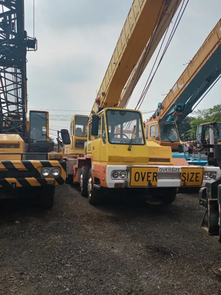 JUAL MOBILE / TRUCK CRANE P&H 50 TON  BUILT UP 2019.