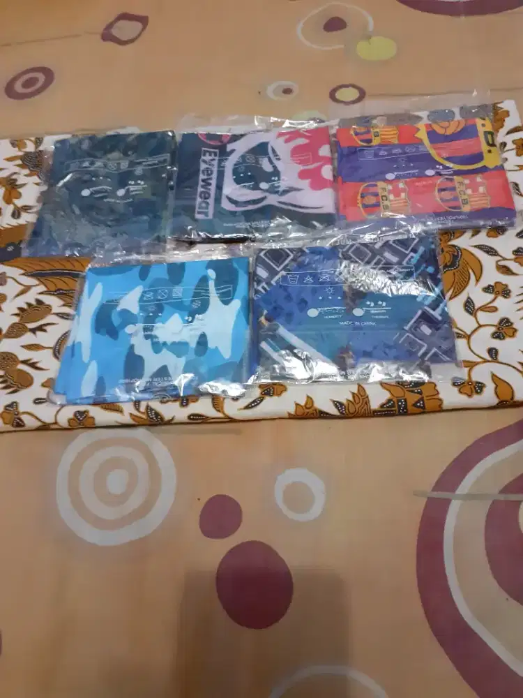 Masker Buff Aneka Motif & Warna