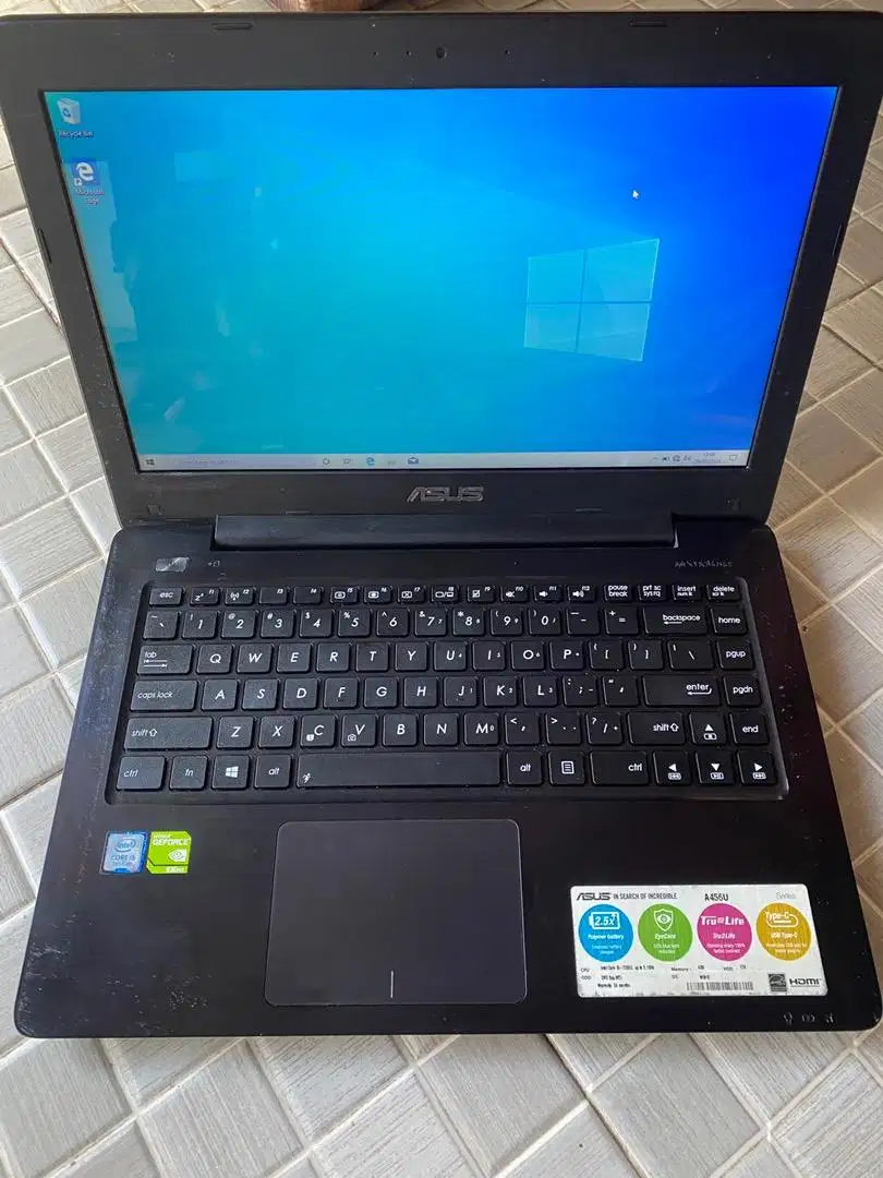 Laptop Asus Core i5 Kabylake Nvidia 930MX RAM 12GB SSD + HDD Hitam