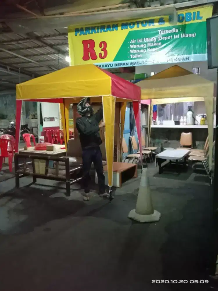 Tenda kafe ready selalu ya.