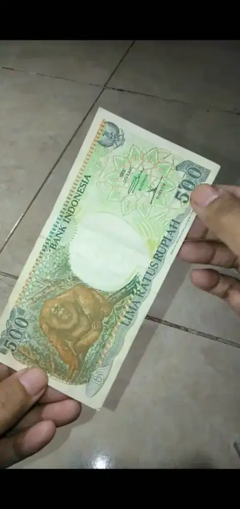 Uang lima ratus orang utan