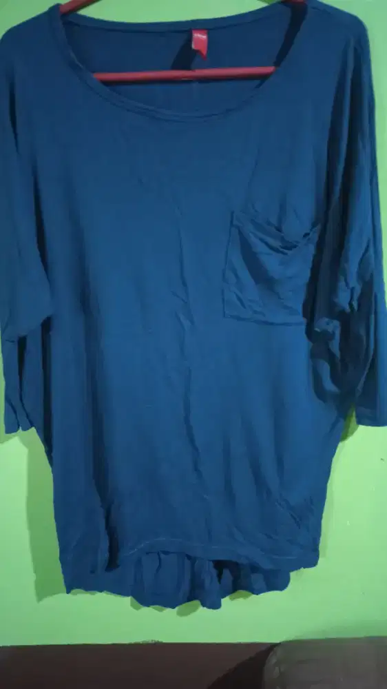 Kaos Logo Sport hijau Size M/L